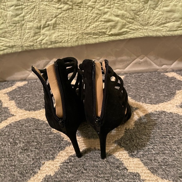Shushop Strappy black heels zipper closure - Picture 2 of 3